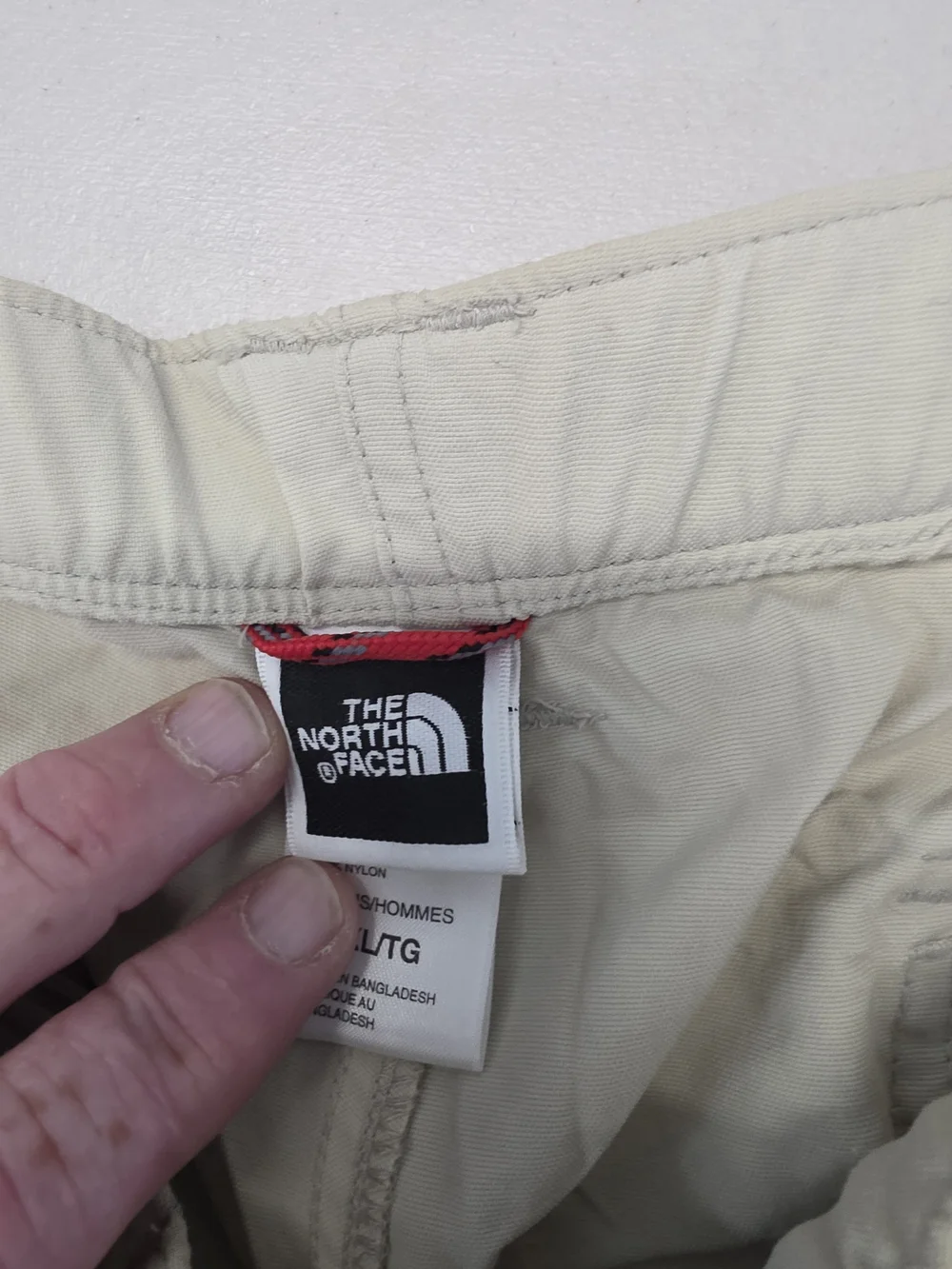 The North Face Convertible Hiking Beige Pants Men's Size XL  Inseam 8 And 31
